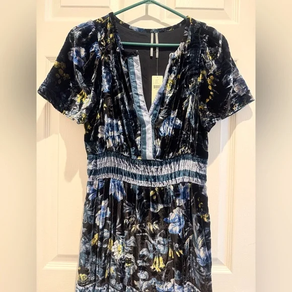 NWT Anthropologie Size Small The Somerset Velvet Maxi Dress - Picture 4 of 16